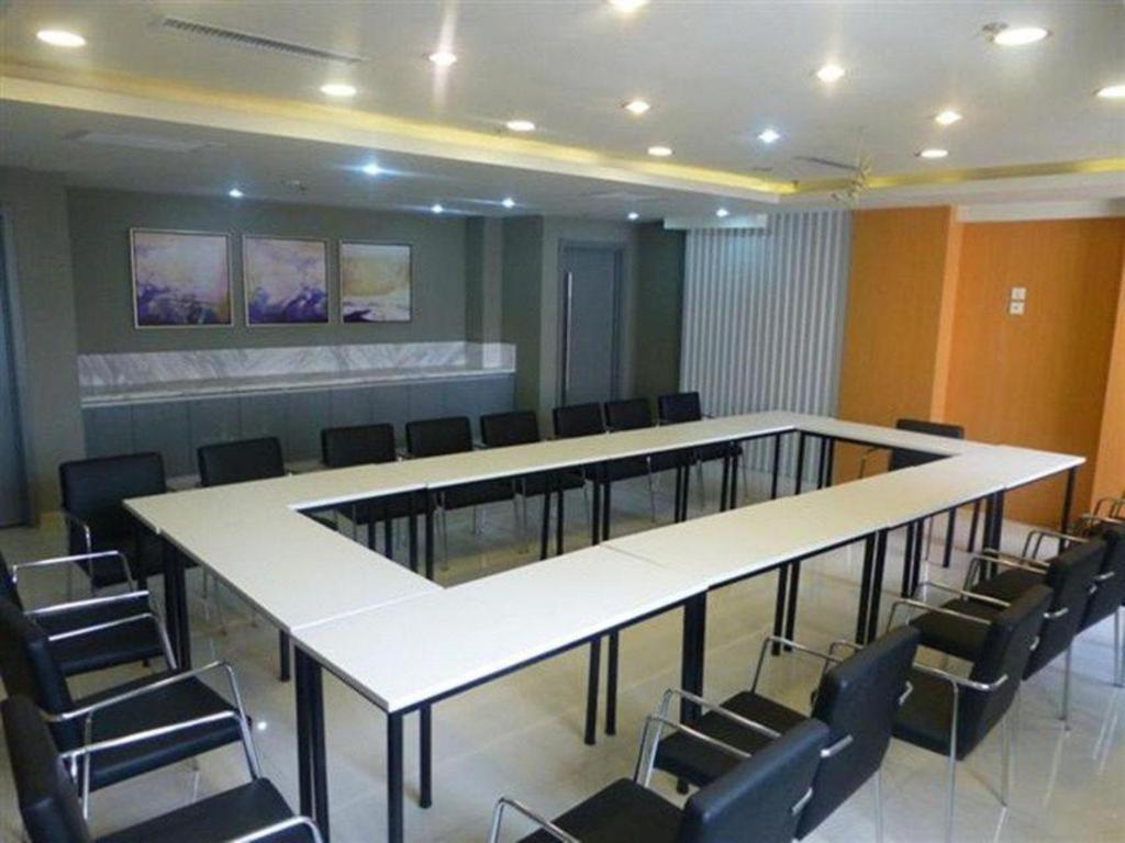 Jinjiang Inn Changchun Hongqi Street Exterior photo
