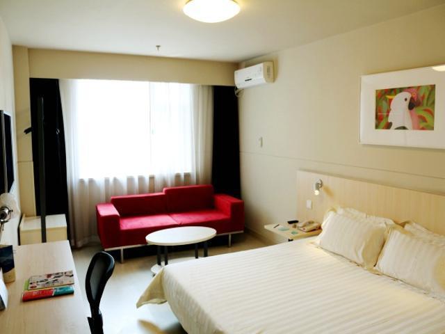 Jinjiang Inn Changchun Hongqi Street Exterior photo